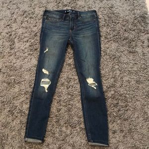 Brand new women’s hollister skinny crop jeans